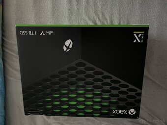 Predám Xbox Series X - 7