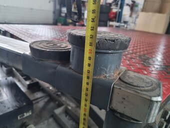 PNEUSERVIS ZDVIHAK 2500 kg ROK-2012 - 7