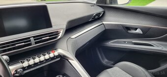 Predám peugeot 3008 1,6 benzín r.v. 2017 - 7