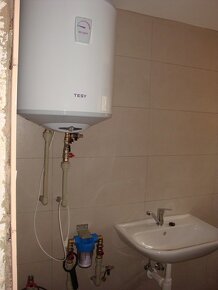 Murovaná chata s pozemkom 759 m2, nad Bradanom Ružín - 7