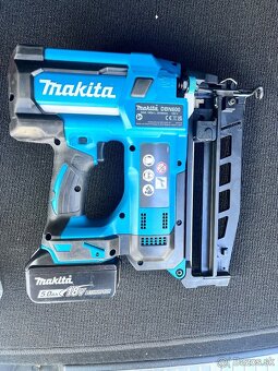 Predám makita DBN 600 RTJ - 7