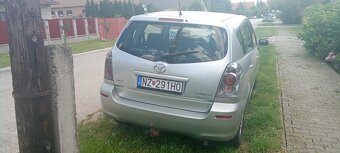 Predám toyota Corolla Verso 2.0d.85kw - 7