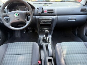 Škoda Octavia 1,6 benzín 2004 - 7