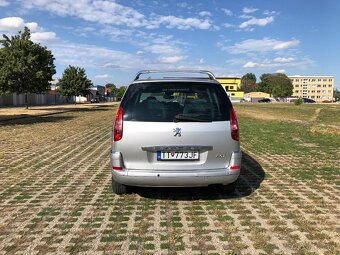 Peugeot 807 2.0 HDi (100 kW) Family, 7 miest, manuál, diesel - 7