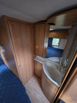 Obytny prives Hobby 460 Excellent - mover, predstan - 7