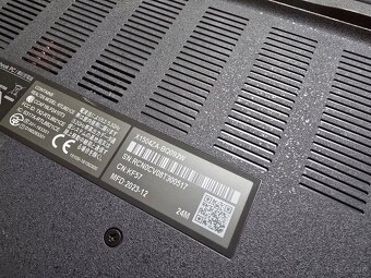 Asus Vivobook 15 model 2024 s 8 gb ram intel i3 procesorom 1 - 7