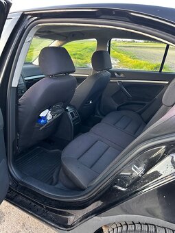 Škoda Octavia 2 1.6 benzin - 7