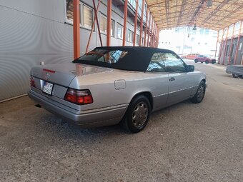 Mercedes E320 kabrio - 7