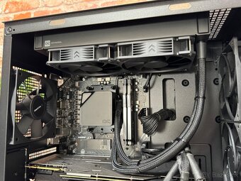 Ryzen 9 7900X\32GB\RTX 2080Ti\SSD\1000W Zdroj - 7