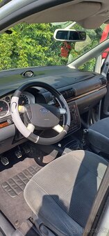 Ford Galaxy - 7