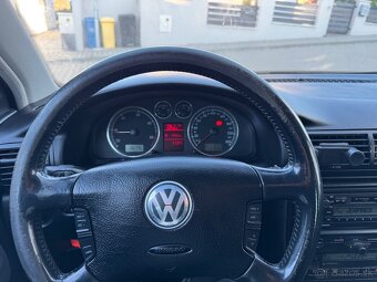 VW Passat 1.9tdi 74 kW combi - 7