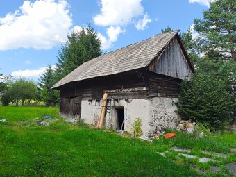 2. Izbový rodinný dom SKLENÉ 558m² - 7