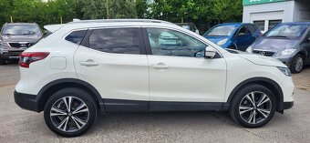 Nissan Qashqai benzin 117 kW automat 1.majitel rok 2020 naj. - 7