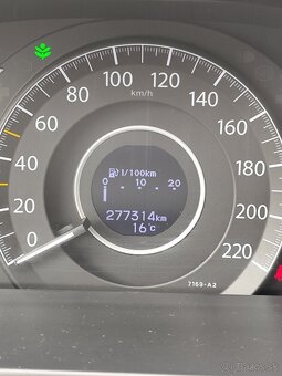 Predam HONDA CR-V 1,6 ELEGANCE PLUS 2 WD - 7