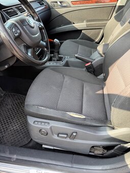 Škoda Superb Combi 2.0 TDI - 7