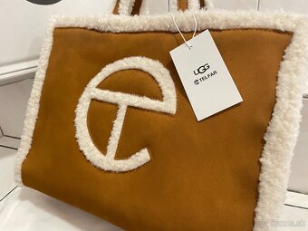 UGG X Telfar Chestnut taška - 7