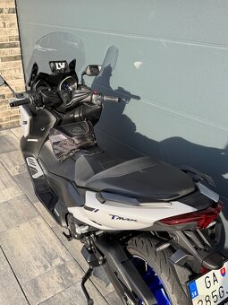 Yamaha Tmax 560 - ako nový - 7