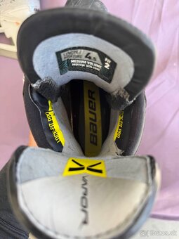BAUER Hyperlight 2 Inter. korčule, veľkosť 4,5 - 7