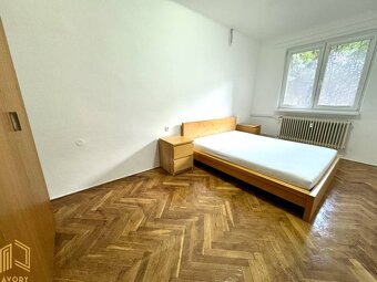 NA PREDAJ 3 - IZB. BYT (67m2), PALÁRIKOVA UL., SENICA - 7