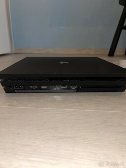 PlayStation 4 Pro 1 TB - 7