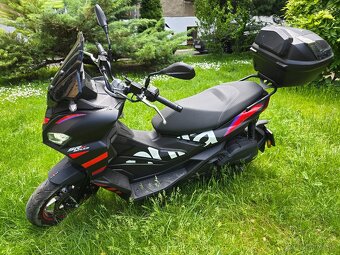 Aprilia SR GT Replica 125, ako nová. 1200km - 7