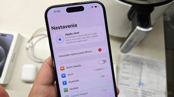 Apple iPhone 15 Pro 256GB + airpods 2019 - 7