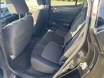 Nissan Leaf N-Connecta 12/2019, 40kw batéria, 110kw. - 7