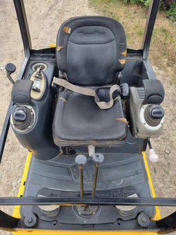 AKCE VÝPRODEJ Prodám pásovy minibagr JCB 8014 - 7