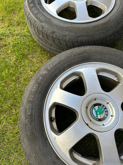 Elektróny Škoda Elegant 5x100 r15 letné pneu 195/65 - 7