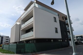 NOVOSTAVBA 2 izbový byt so záhradou a parkovacím státim v - 7