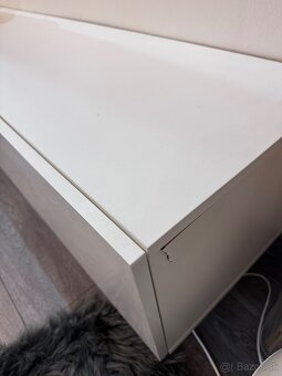 Skrinka pod tv - 7