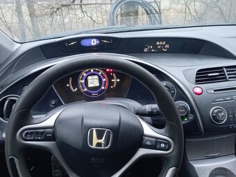 Honda Civic 8 g - 7