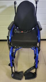 invalidny vozík SOPUR 40cm pre ovládanie jednou rukou AL - 7