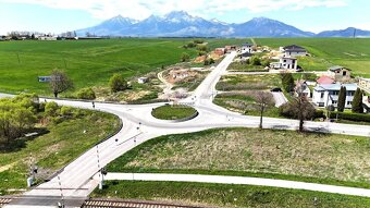 Pozemok pre občiansku vybavenosť a šport 2024 m2 v novej lok - 7