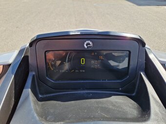 Sea-Doo Wake PRO 230 s vozíkom - 7