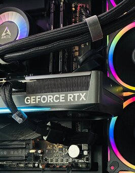 Výkonný herný počítač – i9 14900K / 64GB RAM / RTX 5070 Ti / - 7