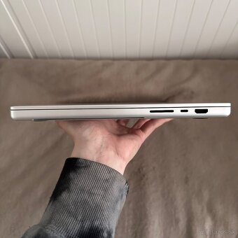 MacBook Pro 16” M1 Pro 512GB - 7