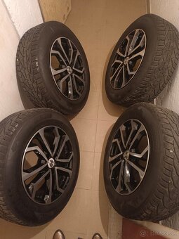 Hyundai tuson 215/65r17 - 7