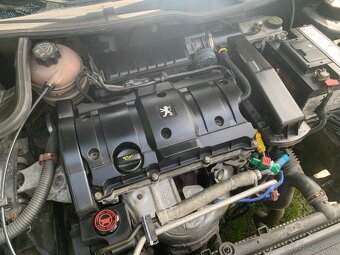Peugeot 206 cc Rallye N1600, Platí do smazání, SPĚCHÁ - 7