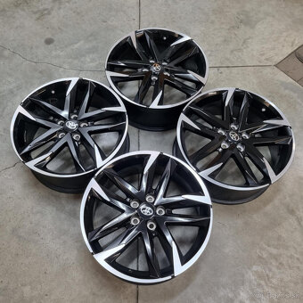 Hliníkové Toyota disky 5x114,3 R19 7,5J ET50 - 7