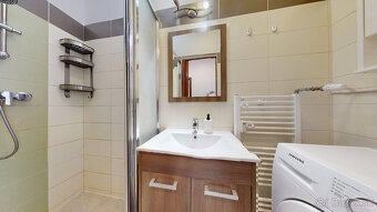 Štýlový 2i po rekonštrukcii pri Trnavskom mýte, províziu RK - 7