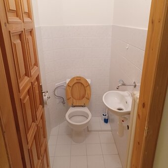 Veľký 2i byt blízko Horského parku - 7
