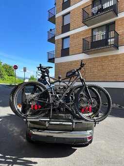 Peugeot 3008 1,6 BlueHDi Allure s bohatou výbavou - 7