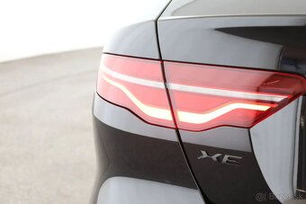 Jaguar XE - 7