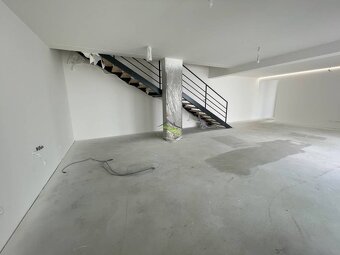 NOVINKA Moderná NOVOSTAVBA v rekreačnej oblasti KALUŹA - 7