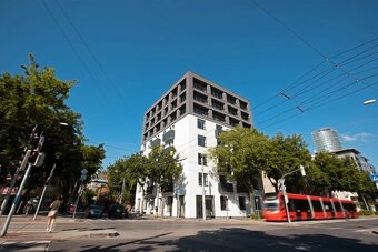 ŽILINSKÁ,  ÚPLNE NOVÝ  NOVO zariadený byt v STAROM MESTE. - 7