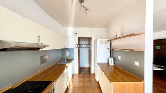 | priestranný 4izb byt, balkón, garáž, kobka, novostavba, BA - 7