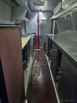 PREDÁM POJAZDNÝ BUFET FIAT DUCATO - 7