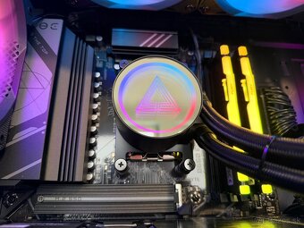 Ryzen 7 7800x3D, RTX 5070 12GB, 32GB RAM, 1TB SSD, 750W - 7