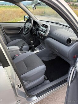 Toyota Rav4 2.0 Benzín - 7